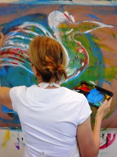 The power of colors in expressive arts